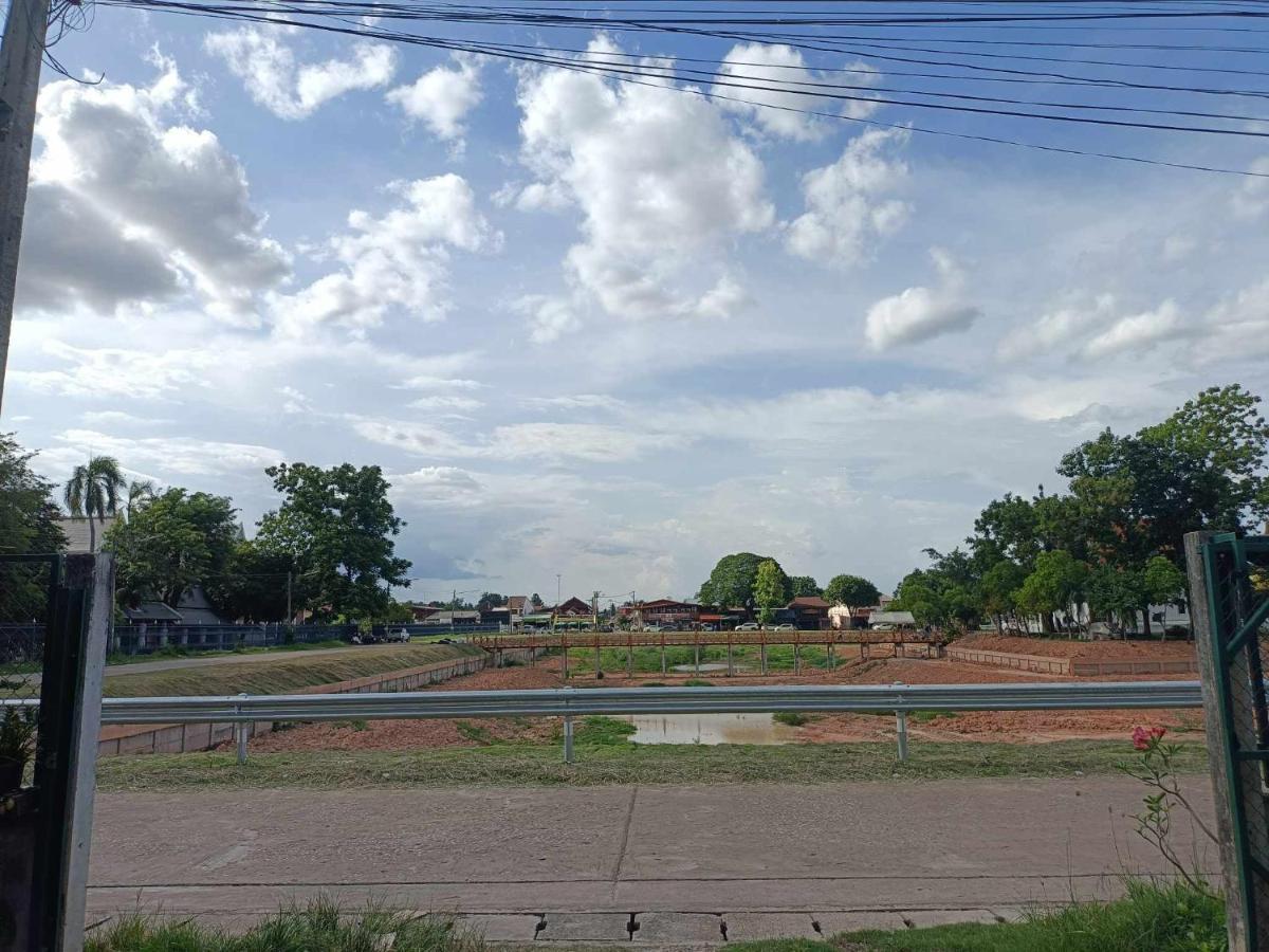 Appartamento Yaijaew House Sukhothai Esterno foto